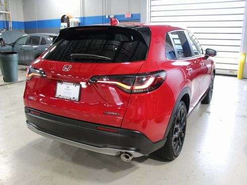 Certified 2024 Honda HR-V Sport image 40