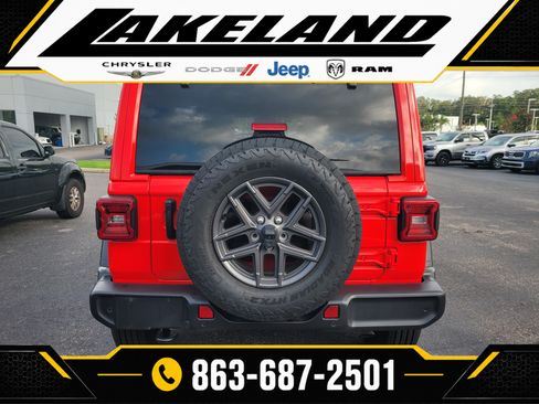 Used 2026 Jeep Wrangler Unlimited Sport AWD/4WD image 5