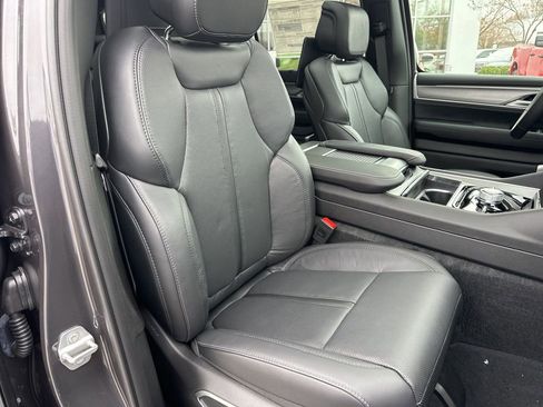 New 2025 Jeep Wagoneer Series II w/ Convenience Group I image 62