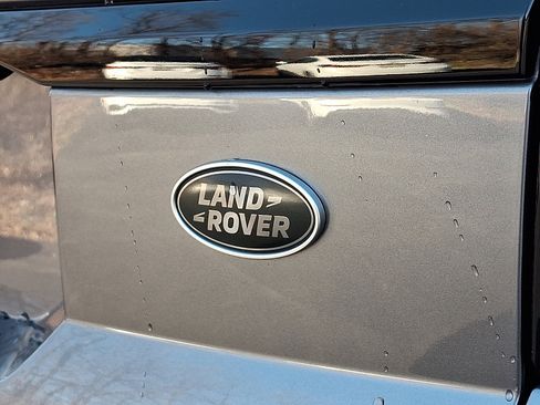 Used 2022 Land Rover Range Rover Sport HSE Silver Edition image 29