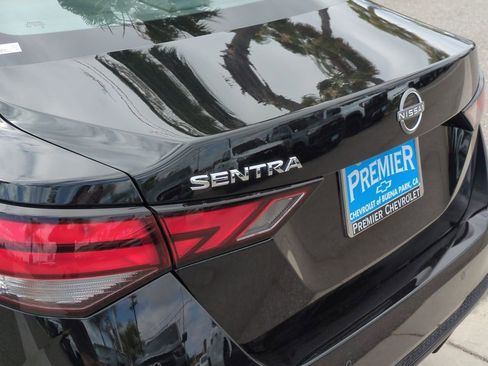 Used 2025 Nissan Sentra SV FWD image 30