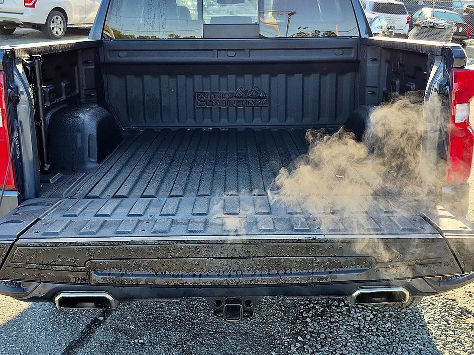 Used 2022 Chevrolet Silverado 1500 High Country AWD/4WD image 33