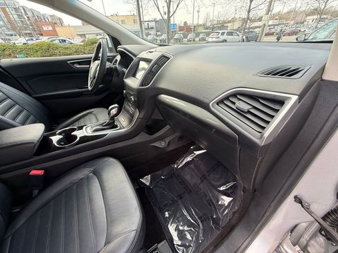 Used 2017 Ford Edge SEL w/ Equipment Group 201A image 43