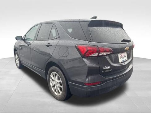 Used 2022 Chevrolet Equinox LS AWD/4WD image 6