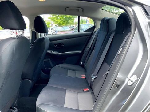 Used 2024 Nissan Sentra SV FWD image 11