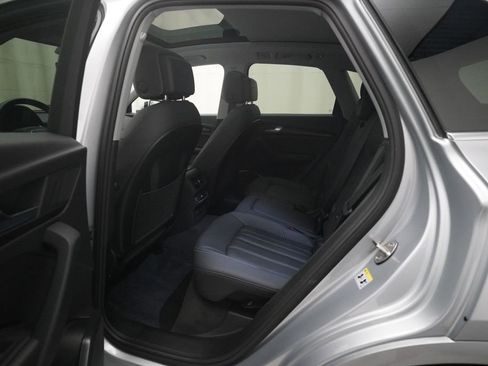Used 2023 Audi Q5 2.0T Premium w/ Convenience Package AWD/4WD image 16