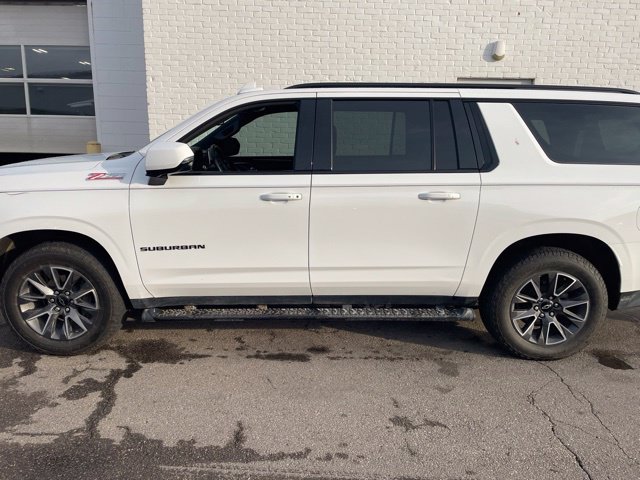 Used 2023 Chevrolet Suburban Z71 w/ Z71 Off-Road Package AWD/4WD image 19