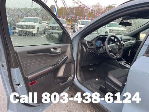 New 2026 Ford Escape ST-Line FWD image 4