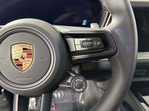 Certified 2025 Porsche Cayenne E-Hybrid image 39