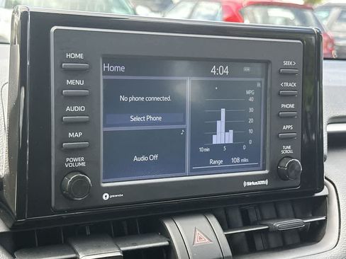 Used 2022 Toyota RAV4 XLE FWD image 18