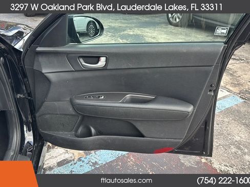 Used 2017 Kia Optima LX FWD image 20