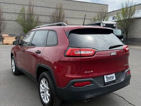 Used 2016 Jeep Cherokee Sport AWD/4WD image 8