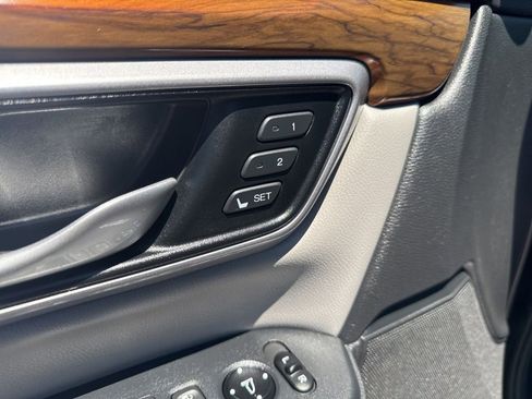 Used 2017 Honda CR-V EX-L image 11
