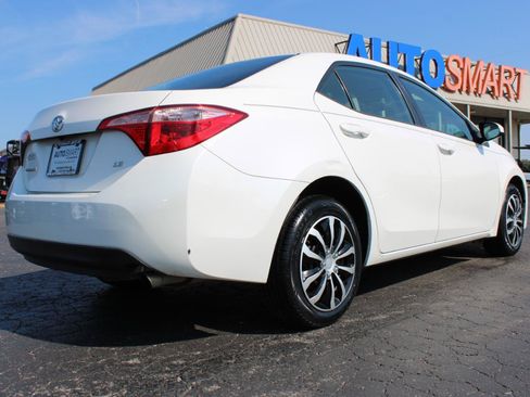 Used 2019 Toyota Corolla LE FWD image 4