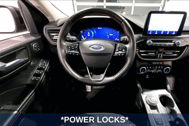 Used 2022 Ford Escape SEL w/ Technology Package AWD/4WD image 11