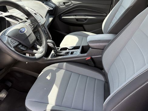 Used 2019 Ford Escape S FWD image 9