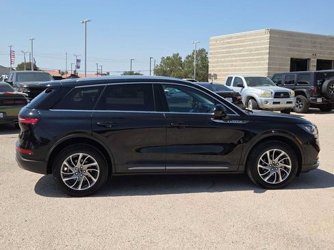 Used 2022 Lincoln Corsair FWD w/ Equipment Group 101A image 9