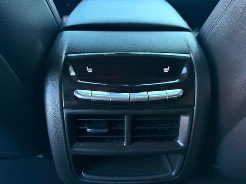 Used 2019 Cadillac XT5 Premium Luxury w/ Driver Assist Package image 8