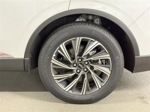 New 2025 Lincoln Aviator Premiere image 5