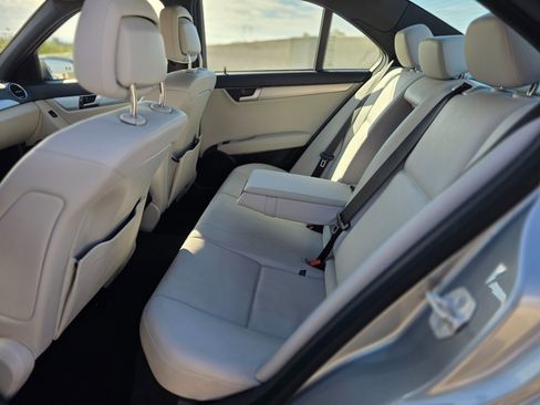 Used 2014 Mercedes-Benz C 250 Sport image 16