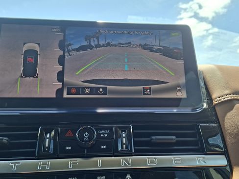 New 2026 Nissan Pathfinder Platinum AWD/4WD image 8