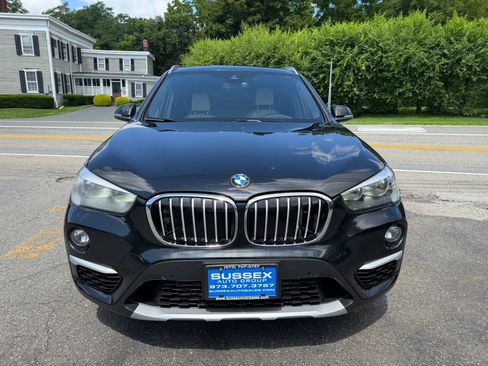 Used 2019 BMW X1 xDrive28i w/ Convenience Package AWD/4WD image 2