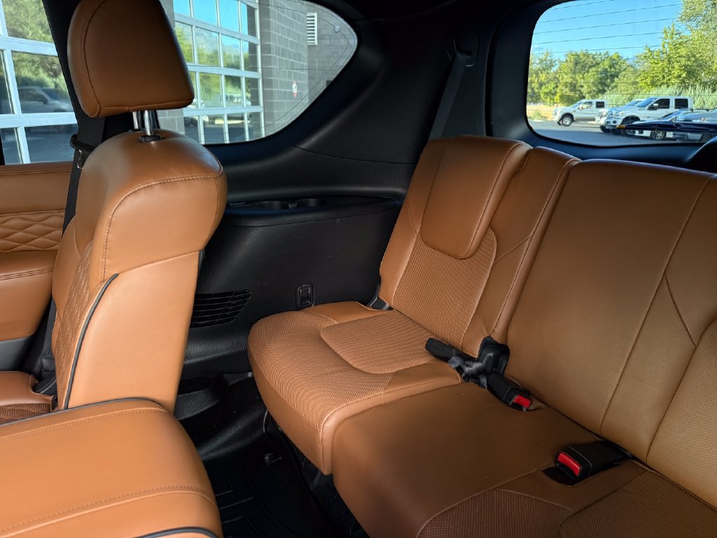 Used 2024 INFINITI QX80 Sensory w/ Cargo Package AWD/4WD image 36