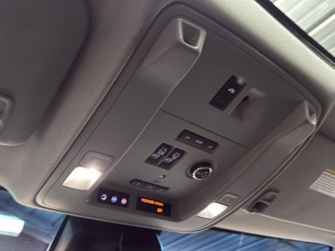 Used 2020 Cadillac Escalade Luxury image 21