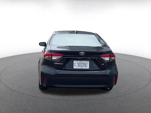 Used 2025 Toyota Corolla LE FWD image 12