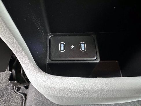 Used 2024 Hyundai Kona SE AWD/4WD image 14