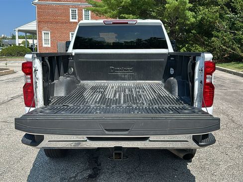 Used 2025 Chevrolet Silverado 2500 LT w/ Convenience Package AWD/4WD image 7