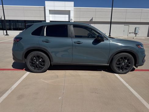 Used 2024 Honda HR-V Sport image 5