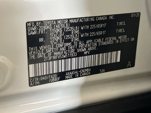 Used 2025 Toyota RAV4 XLE image 34