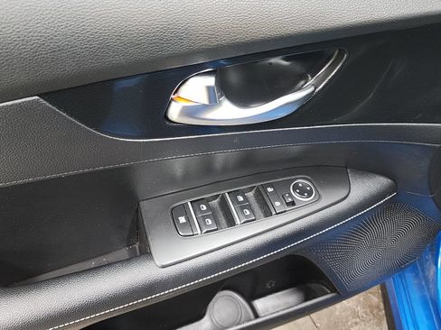 Used 2023 Kia Forte GT-Line w/ GT-Line Premium Package FWD image 10