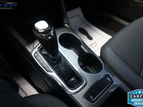 Used 2019 Chevrolet Cruze LS FWD image 31