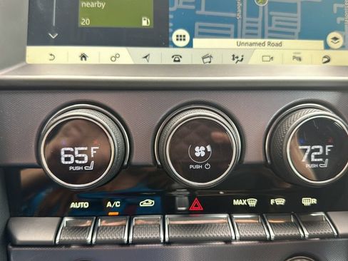 Used 2023 Jaguar F-TYPE Convertible RWD image 22