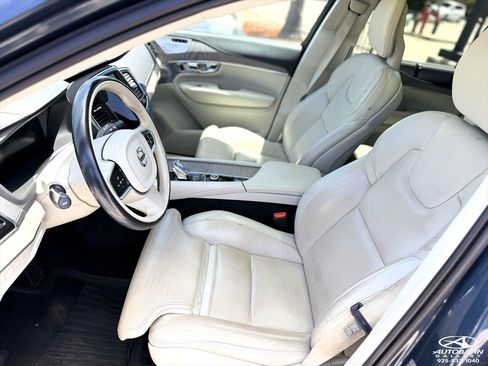 Used 2022 Volvo XC90 T8 Inscription w/ Advanced Package AWD/4WD image 18