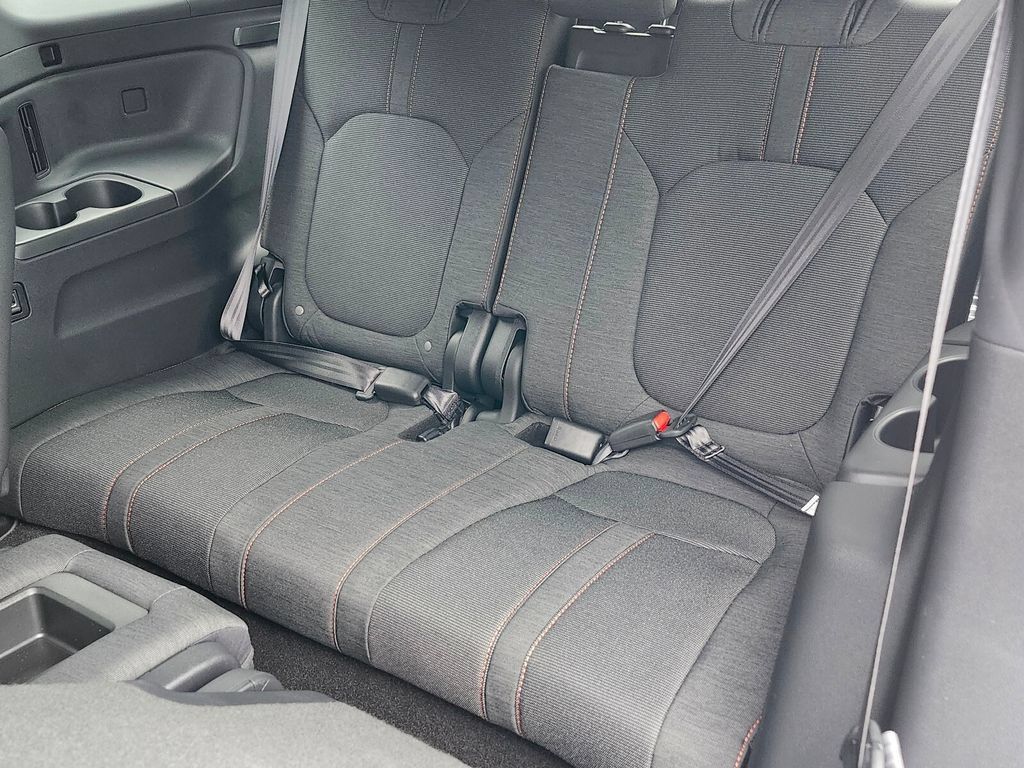 New 2026 Honda Pilot Sport image 10