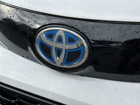 Used 2021 Toyota Sienna XSE image 10