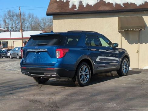 Used 2020 Ford Explorer XLT w/ Equipment Group 202A AWD/4WD image 5