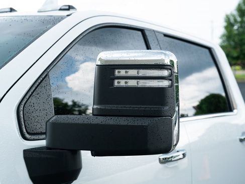 Used 2024 Chevrolet Silverado 3500 High Country AWD/4WD image 25