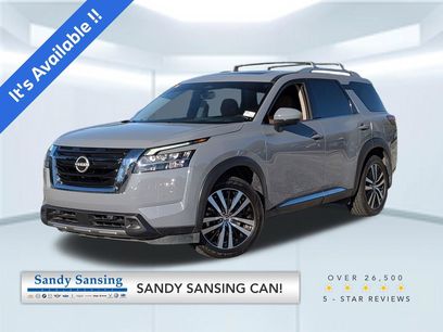 Used 2023 Nissan Pathfinder Platinum