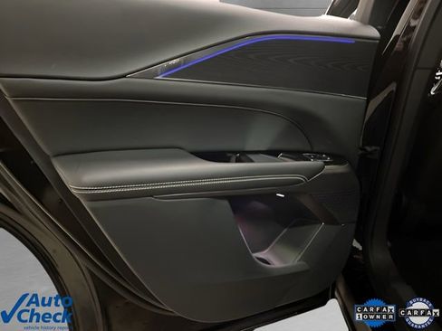 Used 2024 Cadillac Lyriq Luxury image 58