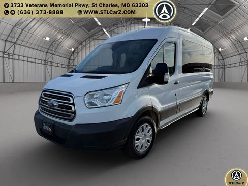 Used 2017 Ford Transit 150 XLT RWD image 7