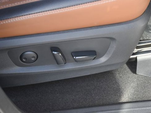 Used 2023 Nissan Pathfinder Platinum w/ Cargo Package image 34