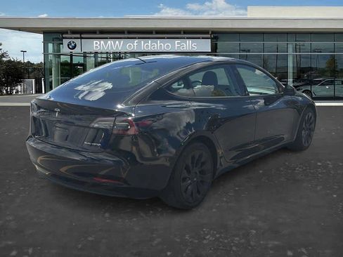 Used 2022 Tesla Model 3 Long Range AWD/4WD image 7