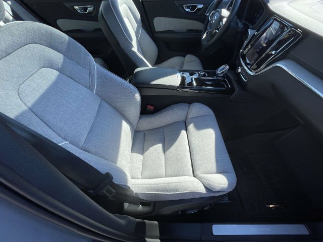 Used 2024 Volvo S60 T8 Ultimate AWD/4WD image 15