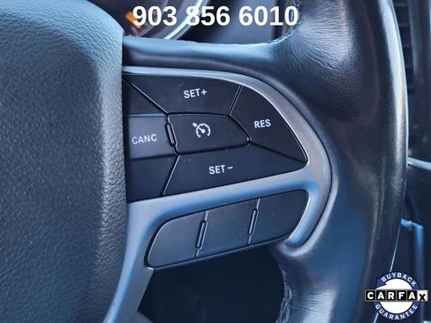 Used 2022 Jeep Grand Cherokee Limited image 19