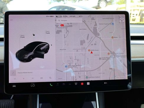 Used 2018 Tesla Model 3 Long Range AWD/4WD image 47