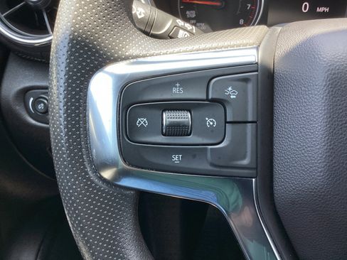 Used 2024 Chevrolet Blazer LT w/ Convenience Package FWD image 31